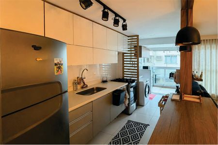 Apartamento à venda com 72m², 2 quartos e 1 vaga Apartamento à venda com 72m², 2 quartos e 1 vagaCozinha