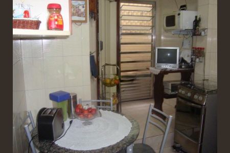 Casa à venda com 3 quartos, 130m² em Vila Mazzei, São Paulo