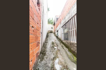 Casa à venda com 73m², 2 quartos e sem vaga Casa à venda com 73m², 2 quartos e sem vagaCorredor