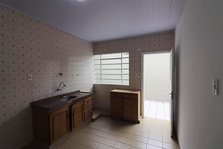 Casa para alugar com 91m², 2 quartos e 2 vagasCozinha 