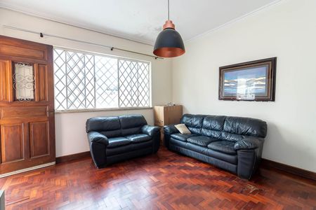 Casa à venda com 591m², 4 quartos e 1 vagaSala