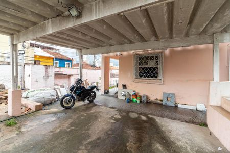 Casa à venda com 591m², 4 quartos e 1 vagaGaragem e Quintal Frontal