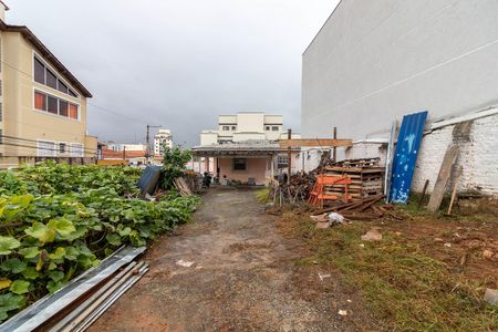 Casa à venda com 591m², 4 quartos e 1 vagaGaragem e Quintal Frontal