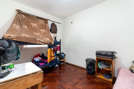 Casa à venda com 591m², 4 quartos e 1 vagaQuarto 1