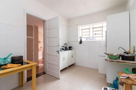 Casa à venda com 591m², 4 quartos e 1 vagaCozinha