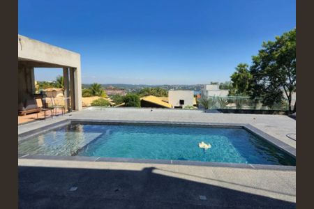Casa de condomínio para alugar com 380m², 6 quartos e 6 vagasFoto 02