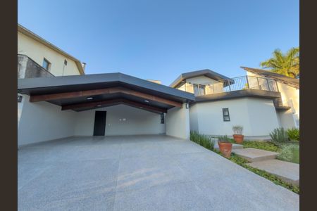 Casa de condomínio à venda com 422m², 5 quartos e 6 vagas Casa de condomínio à venda com 422m², 5 quartos e 6 vagasFoto 04