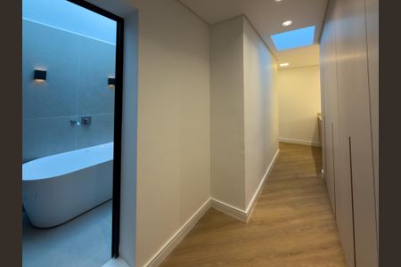 Casa de condomínio à venda com 422m², 5 quartos e 6 vagas Casa de condomínio à venda com 422m², 5 quartos e 6 vagasFoto 43