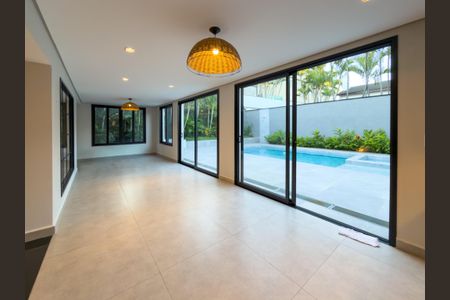 Casa de condomínio à venda com 422m², 5 quartos e 6 vagas Casa de condomínio à venda com 422m², 5 quartos e 6 vagasFoto 15