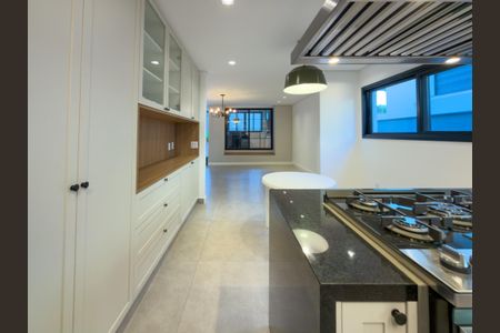 Casa de condomínio à venda com 422m², 5 quartos e 6 vagas Casa de condomínio à venda com 422m², 5 quartos e 6 vagasFoto 14
