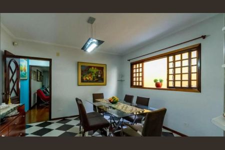 Casa à venda com 276m², 3 quartos e 2 vagas