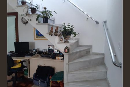 Casa à venda com 183m², 3 quartos e 3 vagas