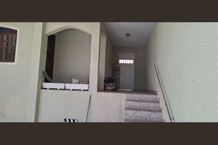 Casa à venda com 184m², 2 quartos e 3 vagas