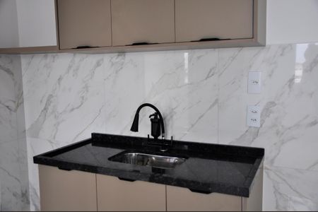Apartamento à venda com 34m², 2 quartos e sem vaga Apartamento à venda com 34m², 2 quartos e sem vagaDetalhe - Cozinha Americana