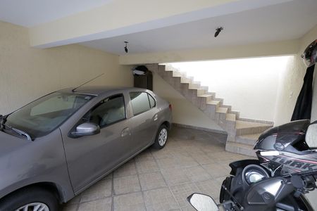 Casa à venda com 220m², 3 quartos e 2 vagas Casa à venda com 220m², 3 quartos e 2 vagasGaragem