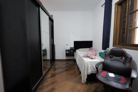 Casa à venda com 220m², 3 quartos e 2 vagas Casa à venda com 220m², 3 quartos e 2 vagasQuarto 3