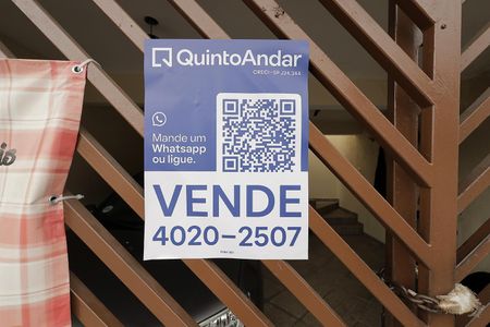 Casa à venda com 220m², 3 quartos e 2 vagas Casa à venda com 220m², 3 quartos e 2 vagasPlaca Instalada - 19/05/2026 - TFBY-561