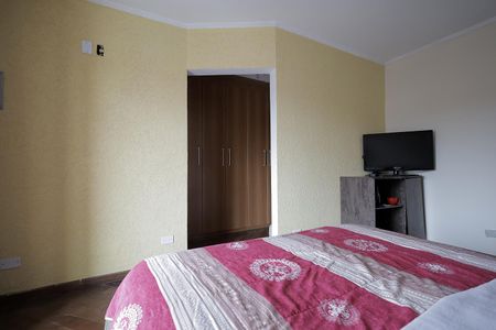 Casa à venda com 220m², 3 quartos e 2 vagas Casa à venda com 220m², 3 quartos e 2 vagasQuarto Suíte 1