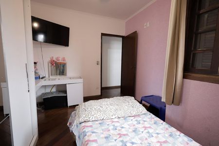 Casa à venda com 220m², 3 quartos e 2 vagas Casa à venda com 220m², 3 quartos e 2 vagasQuarto 2
