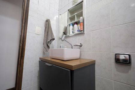Casa à venda com 220m², 3 quartos e 2 vagas Casa à venda com 220m², 3 quartos e 2 vagasBanheiro 3