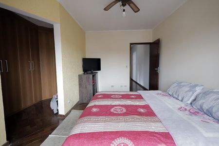 Casa à venda com 220m², 3 quartos e 2 vagas Casa à venda com 220m², 3 quartos e 2 vagasQuarto Suíte 1