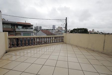 Casa à venda com 220m², 3 quartos e 2 vagas Casa à venda com 220m², 3 quartos e 2 vagasSacada