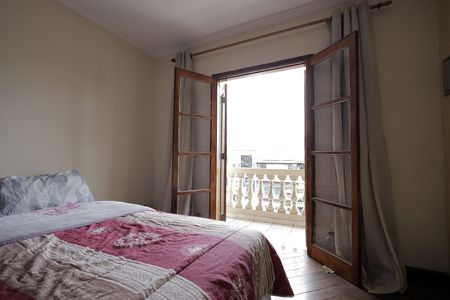 Casa à venda com 220m², 3 quartos e 2 vagas Casa à venda com 220m², 3 quartos e 2 vagasQuarto Suíte 1
