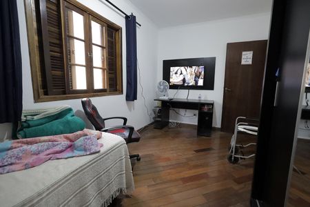 Casa à venda com 220m², 3 quartos e 2 vagas Casa à venda com 220m², 3 quartos e 2 vagasQuarto 3