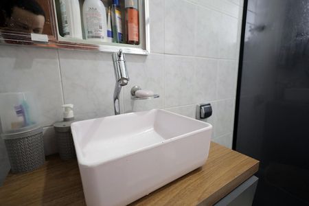 Casa à venda com 220m², 3 quartos e 2 vagas Casa à venda com 220m², 3 quartos e 2 vagasBanheiro 3