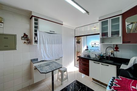 Apartamento para alugar com 107m², 3 quartos e 2 vagas Apartamento para alugar com 107m², 3 quartos e 2 vagasCozinha