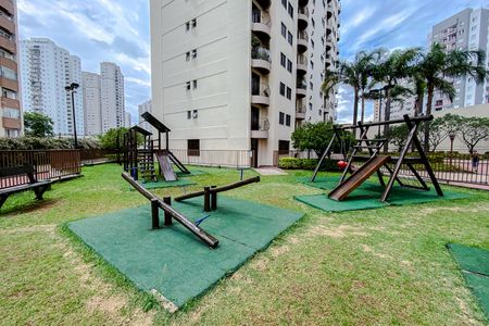 Apartamento para alugar com 107m², 3 quartos e 2 vagas Apartamento para alugar com 107m², 3 quartos e 2 vagasÁrea comum - Playground