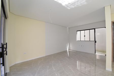 Casa à venda com 110m², 3 quartos e 2 vagasSala/Cozinha