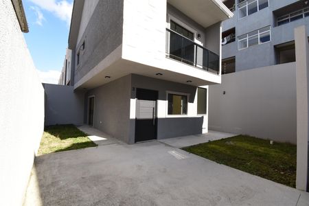 Casa à venda com 110m², 3 quartos e 2 vagasÁrea externa