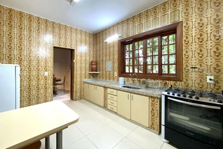 Casa à venda com 529m², 4 quartos e 5 vagasCozinha