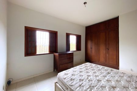 Casa à venda com 529m², 4 quartos e 5 vagasQuarto 2