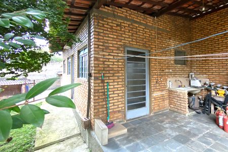 Casa à venda com 529m², 4 quartos e 5 vagasEdícula