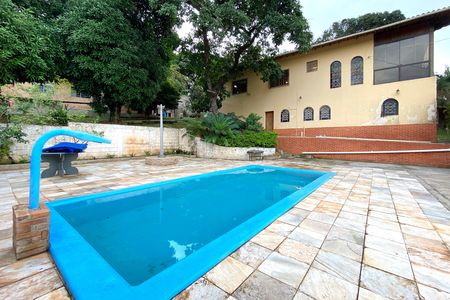 Piscina de casa à venda com 4 quartos, 529m² em Garças, Belo Horizonte
