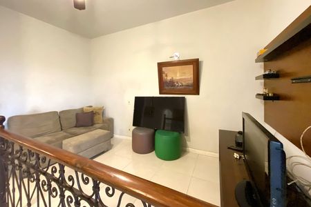 Casa à venda com 529m², 4 quartos e 5 vagasSala de TV