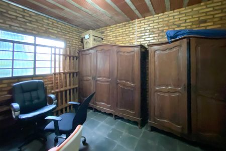 Casa à venda com 529m², 4 quartos e 5 vagasEdícula