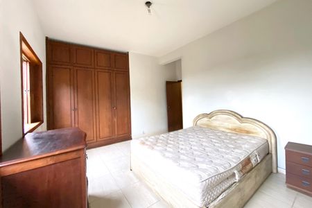 Casa à venda com 529m², 4 quartos e 5 vagasQuarto 2