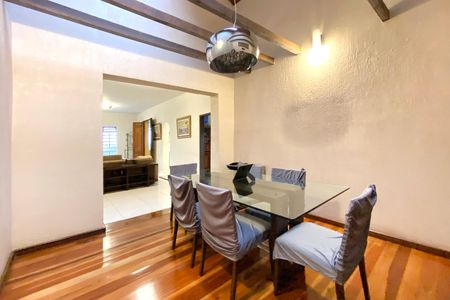 Casa à venda com 529m², 4 quartos e 5 vagasSala de Jantar