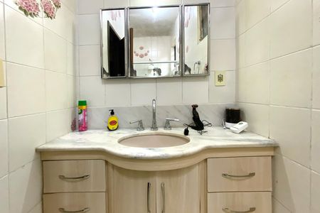 Casa à venda com 529m², 4 quartos e 5 vagasBanheiro da Suíte 1