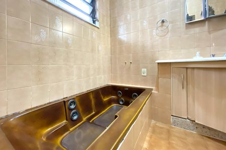 Casa à venda com 529m², 4 quartos e 5 vagasBanheiro