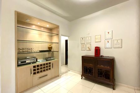 Casa à venda com 529m², 4 quartos e 5 vagasSala de Estar
