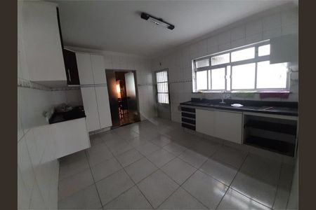 Casa à venda com 3 quartos, 380m² em Jardim São Paulo, São Paulo