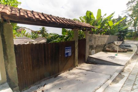 Casa para alugar com 100m², 3 quartos e 2 vagas Casa para alugar com 100m², 3 quartos e 2 vagasPlaquinha