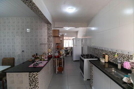 Casa para alugar com 100m², 3 quartos e 2 vagas Casa para alugar com 100m², 3 quartos e 2 vagasCozinha
