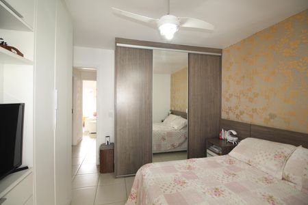 Casa de condomínio à venda com 160m², 4 quartos e 2 vagasQuarto 4