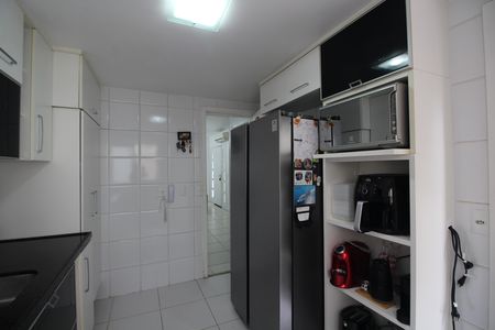 Casa de condomínio à venda com 160m², 4 quartos e 2 vagasCozinha