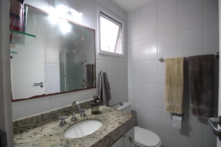 Casa de condomínio à venda com 160m², 4 quartos e 2 vagasQuarto 4 - Suíte